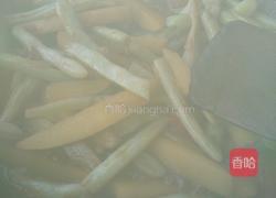 土豆炖豆角的做法图解10