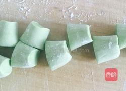 清汁元宝饺子的做法图解2