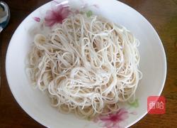 圣女果肉酱拌面的做法图解3