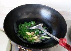 土豆炒鸡肉的做法图解4
