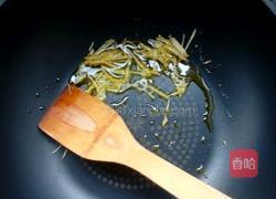 肉丝磨菇汤的做法图解2