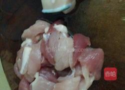 莴笋炒肉片的做法图解1