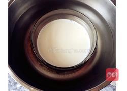 草莓酱双皮奶的做法图解4