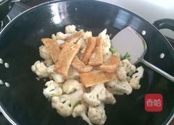 油炸豆腐炒花菜的做法图解7