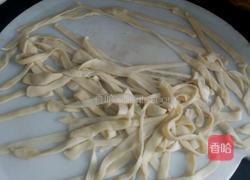 乱砍酱油面条的做法图解2