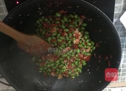 红椒炒毛豆肉末的做法图解9