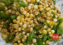 玉米粒炒辣椒的做法图解4