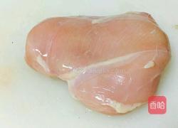 油炸鸡肉丸的做法图解1