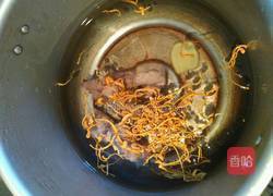 虫草花黄瓜肉骨头汤的做法图解1