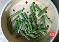 干煸四季豆肉末的做法图解2