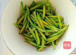 凉拌黄花菜的做法图解4