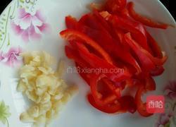 红椒杏鲍菇炒肉～的做法图解2