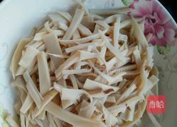 红椒杏鲍菇炒肉～的做法图解3