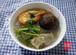 猪骨香菇粉丝汤的做法图解12