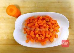 青豆炒腊肉的做法图解1