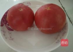 白糖拌西红柿的做法图解1