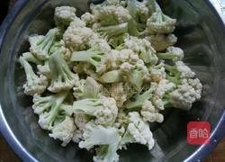 西红柿炒菜花的做法图解1