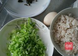 白菜鸡蛋炒饭的做法图解1