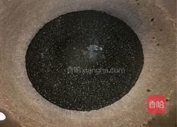 彩椒火腿肠炒鸡蛋的做法图解3