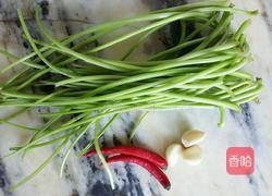 蒜香红薯杆的做法图解1