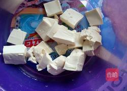 豆腐拌香菇瘦肉的做法图解2