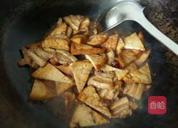 五花肉炒豆腐的做法图解5
