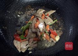 双椒炒猪肝的做法图解7