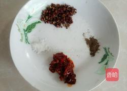 爆炒麻辣鸭肠的做法图解2