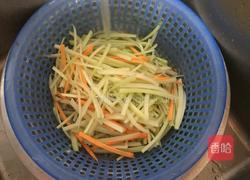 鸟巢窝(西芹肉圆)的做法图解1