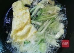鸡蛋青菜炒面的做法图解7
