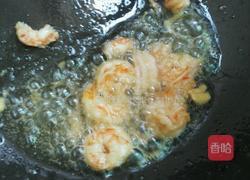 虾仁辣椒炒饭的做法图解4