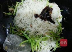 山芋藤炒面的做法图解8