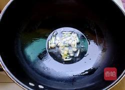 豇豆炒雪花菇的做法图解4
