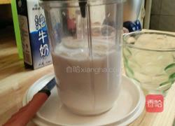 香蕉牛奶的做法图解3