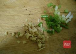香菇鸡蛋炒白菜的做法图解6