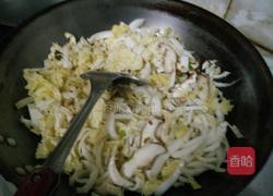 香菇鸡蛋炒白菜的做法图解8