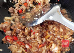 酸豆角炒肉末的做法图解7