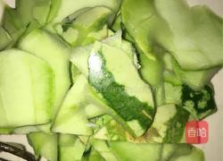 凉拌西瓜皮的做法图解3