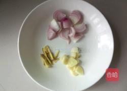 红烧丸子的做法图解1