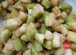 鱼香肉沫茄子的做法图解2
