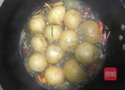 油面筋烧丸子的做法图解3