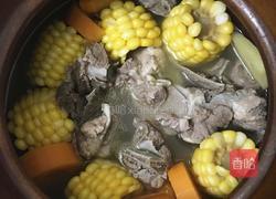 伞骨胡萝卜玉米汤（沙煲法）的做法图解8