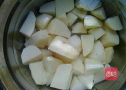 炸土豆球的做法图解1