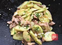 黄瓜炒肉的做法图解3