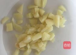 黄瓜炒肉的做法图解2
