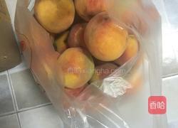 自制黄桃罐头的做法图解1