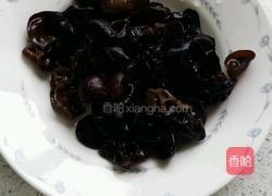胡萝卜玉米排骨汤的做法图解4