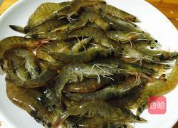 蒜蓉粉丝蒸虾的做法图解2