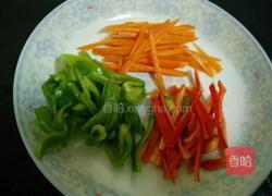 彩椒炒藕片的做法图解2