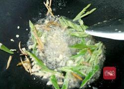 猪大肠炒豆芽的做法图解5